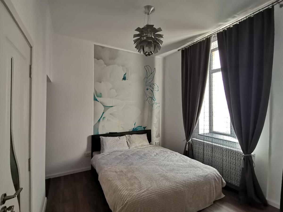 Casa J. Gusbeth Appartement Braşov Buitenkant foto