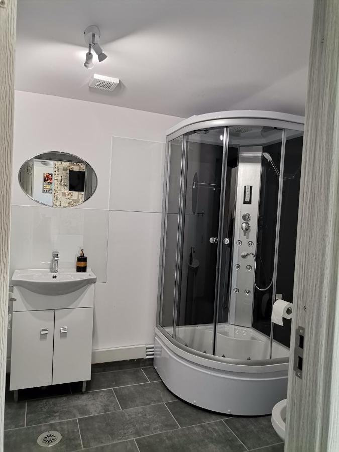 Casa J. Gusbeth Appartement Braşov Buitenkant foto